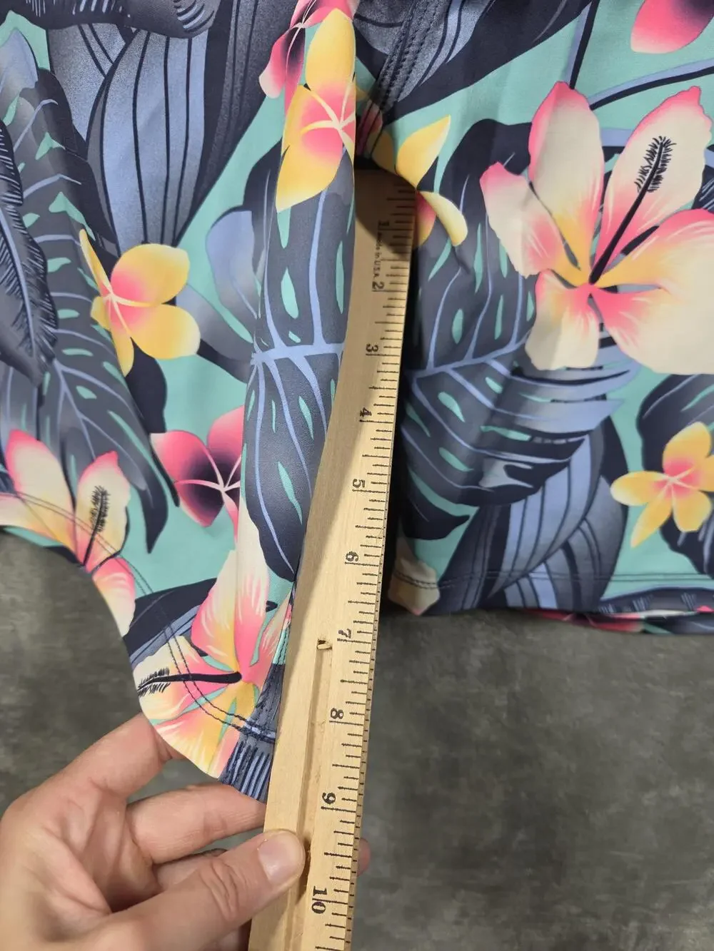 Hurley Phantom Board Shorts Mens 36 Multicolor Floral Tropical Surf Swim